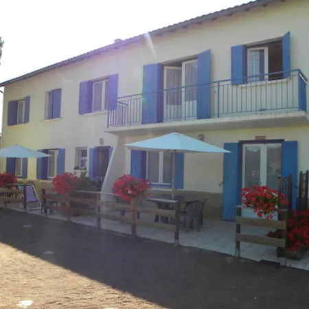 With 2 Bedrooms In Palais Sur Mer With Shared Pool Enclosed Garden And Wifi 1 Km From The Beach Apartment