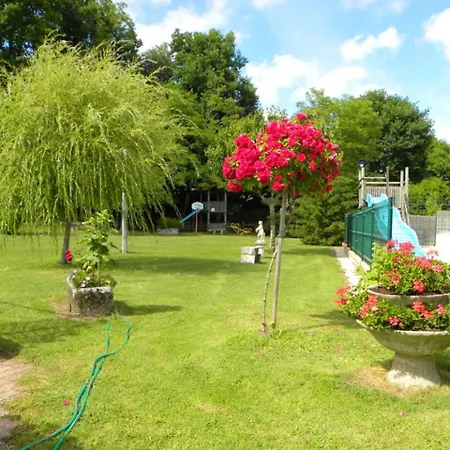 With 2 Bedrooms In Palais Sur Mer With Shared Pool Enclosed Garden And Wifi 1 Km From The Beach *
